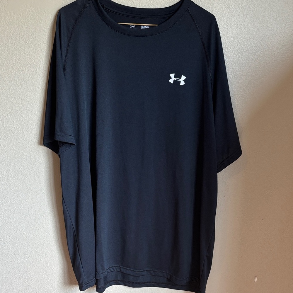 Under Armour Men's Dark Blue T-Shirt